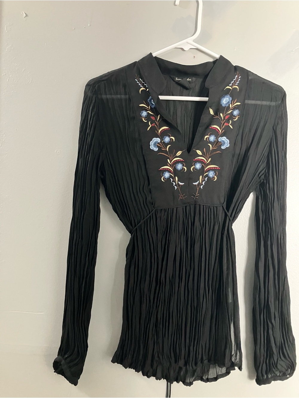 Allison Taylor Black Embroidered V-Neck Blouse with Blue Floral Accents - Picture 2 of 7